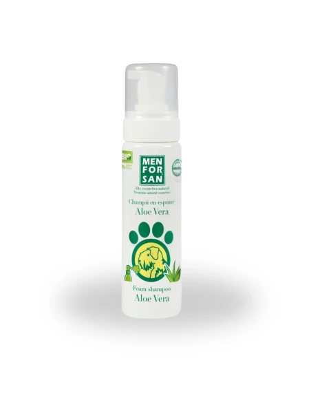 Foam shampoo for cats and dogs, based on Aloe Vera